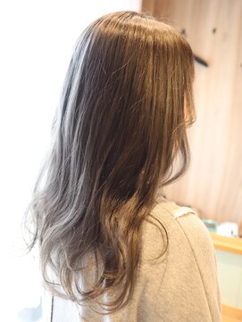 タルテ(talute) ロング　グレージュカラー