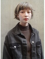 レジュアル(RESSUAL) イメチェンホワイトブロンド外ハネボブショートパーマ