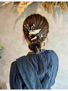 ハウリーヘアアンドスパ(HAURY hair&spa) ループシニヨン