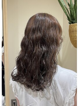シアン 栄店(CYAN.) 縮毛矯正履歴になみなみウェーブパーマ♪