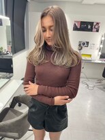 キング(K!ng)&nbsp;縮毛矯正髪質改善ハイライトレイヤーカット枚方美容室エクステ