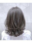 #オリーブベージュ　#アッシュブラウン　#レイヤーカット