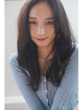 ルフュージュ バイ プロデュース 相模大野店(Refuge by Produce) 暗髪/レイヤーカット/長めバング