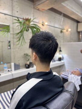 グラック(GLUCK) アップバング/ツーブロック/束感/レイヤー