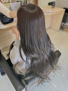 サラ 新宮店(SARA) 赤味なしグレージュ