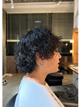 ビハインドザカーテン(BEHIND THE CURTAIN) 【初めての方にオススメ】メンズマッシュ×パーマ