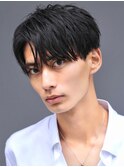 韓国風センターパートコンマバング刈り上げツーブロック