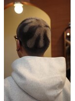 エディ(Edy)&nbsp;メンズ刈り上げスキンフェードケアブリーチホワイトシルバー岡山