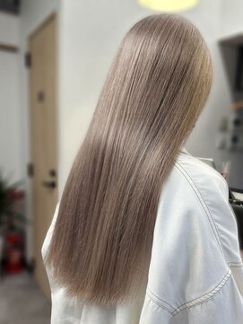 ロコヘアー(Locohair) ツヤ感UP◎ミルクティーブロンド×髪質改善ストレート/透明感