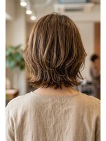 髪質改善サロン WE BE PARSLEY atre 川越店【ウィービーパセリアトレ】&nbsp;重く見えない！くびれ＆外はねで作る立体感ハイトーンスタイル