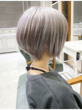 ショートウルフ×ラベンダーグレーカラー | ショート職人のぶろぐ