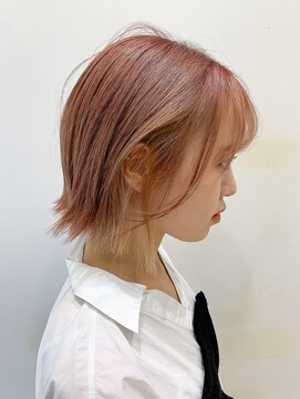 トルネード(TORNADO) 外国人風ショートボブ ピンクグレージュ インナーカラー