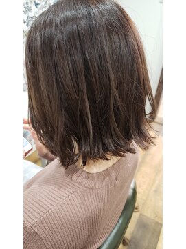 オーク(Oak) 外はねボブ