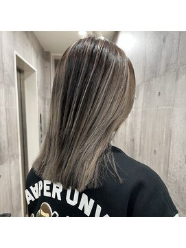 アンダーバーホワイト 南海難波店(_WHITE) ハイライトバレイヤージュ