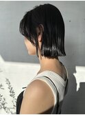 外ハネパツっとボブヘルシースタイルアッシュブラック丸みカール