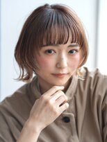 エミュ 表参道 青山(emu)&nbsp;インナーカラーも際立つおしゃれなオン眉マッシュウルフボブ