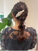 ヘアアレンジ　ポニーテール　編み込みヘア　お呼ばれヘア