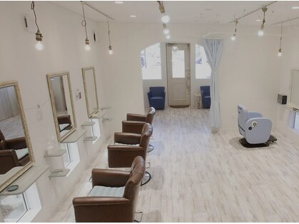 ハイファイブ ヘアーアンドフェイス(Hi FIVE hair&face)の写真