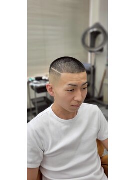 グロウヘアワークス(grow hair works) ボウズフェード