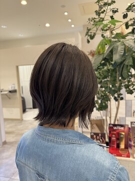 アストレアバイイーリス(ASTRAEA by Iris) 福津/ボブレイヤー/アッシュブラウン