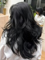 ヌエン 渋谷(NU/EN)&nbsp;夏にオススメ！透明感グレーアッシュ×バタフライレイヤーカット
