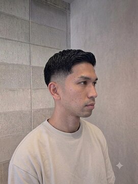 ワンワンオー バーバーショップ コンチネンタル(@110 BARBER SHOP continental) フェザーアップ