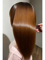 ソーエン バイ ヘッドライト 横須賀中央(soen by HEADLIGHT)&nbsp;艶めくナチュラルストレートロング［20代30代40代50代］