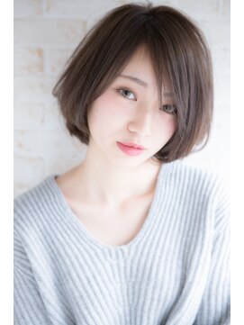 ディシェーレアスト(die-Schere Ast) 【die Schere Ast 上大岡】 ボブ×グレーベージュ