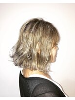 ハビット (habitt)&nbsp;【habitt】切りっぱなしボブ×ペールアッシュブロンド☆