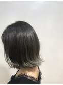 外ハネミニマムボブ×裾カラー