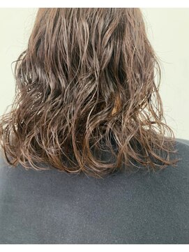 キー(kii) パーマスタイル ミディアム 福岡 天神 薬院 今泉