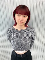 キバ(kva)&nbsp;▽□□▽ モードウルフカット× チェリーレッド