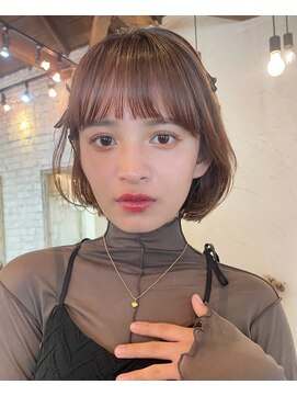 ベル 表参道店(Belle) 韓国風ヘア　大人可愛いオン眉　小顔ミニボブ