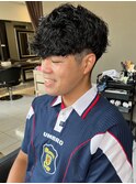 スペインカール スパイラルパーマ メンズパーマ 眉毛