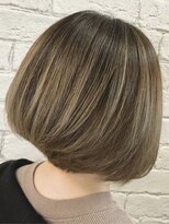 グレープバイン 辻堂(GRAPEVINES)&nbsp;大人かわいいハイライトカラーボブ