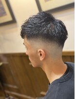 ヒロギンザバーバーショップ 神楽坂店(HIRO GINZA BARBER SHOP) 前下がりスキンフェードスタイル