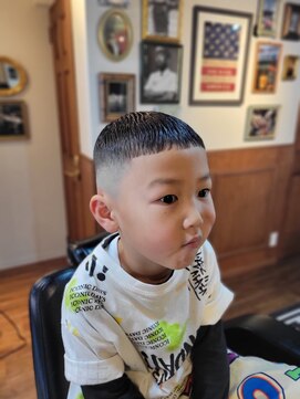 アンドザバダス(&THE BADASS) クロップ