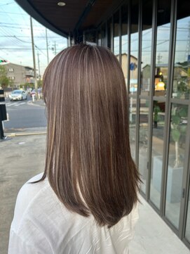 サロン クラッチ クリエイティブ コンセプト(salon CLUTCH creative concept) highlight × greige