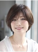 大人ショートボブ×白髪ぼかしハイライト