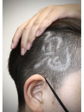 カー(KAH) バリアート　刈り上げ女子　ハンサムショート　漢字