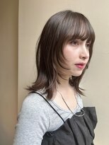 切りっぱなしロブ外ハネ 大人ミディアムレイヤー グレージュ銀座