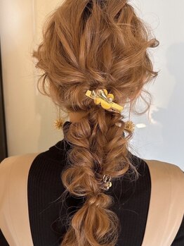 シーク(seak)の写真/時間が経っても崩れない！プロの技術で周りと差がつくセンスあるヘアアレンジを《seak》