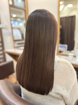 フリージア(freesia) 髪質改善トリートメント/ニュアンスカラー/ツヤ髪