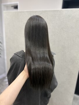 リュンヌ(Lune) グレージュ×ロングヘア