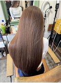 ナチュラルストレート×アッシュブラウン