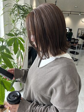 エミュ(emu.) 春にぴったり◎明るめベージュ