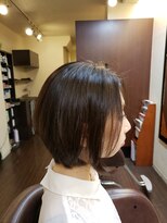 ヘアメイク ビス(Hair Make Bis.) 前下がりボブ