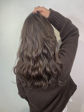 アンダーバーホワイト 南海難波店(_WHITE) 【＿white+】ミルクティーベージュ×大人ロングスタイル