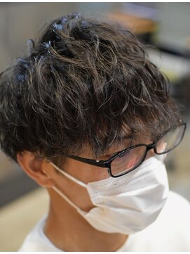 ヘアアイラッシュ リベット(hair eyelash RIVET) ゆるツイストスパイラルパーマ