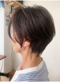 前髪長め」ショート